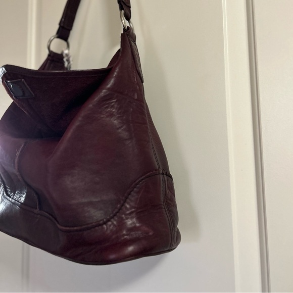 Vintage Y2K Cara hobo Dark Tigers Blood Red Leather Crescent Shape Shoulder Bag - Picture 5 of 15